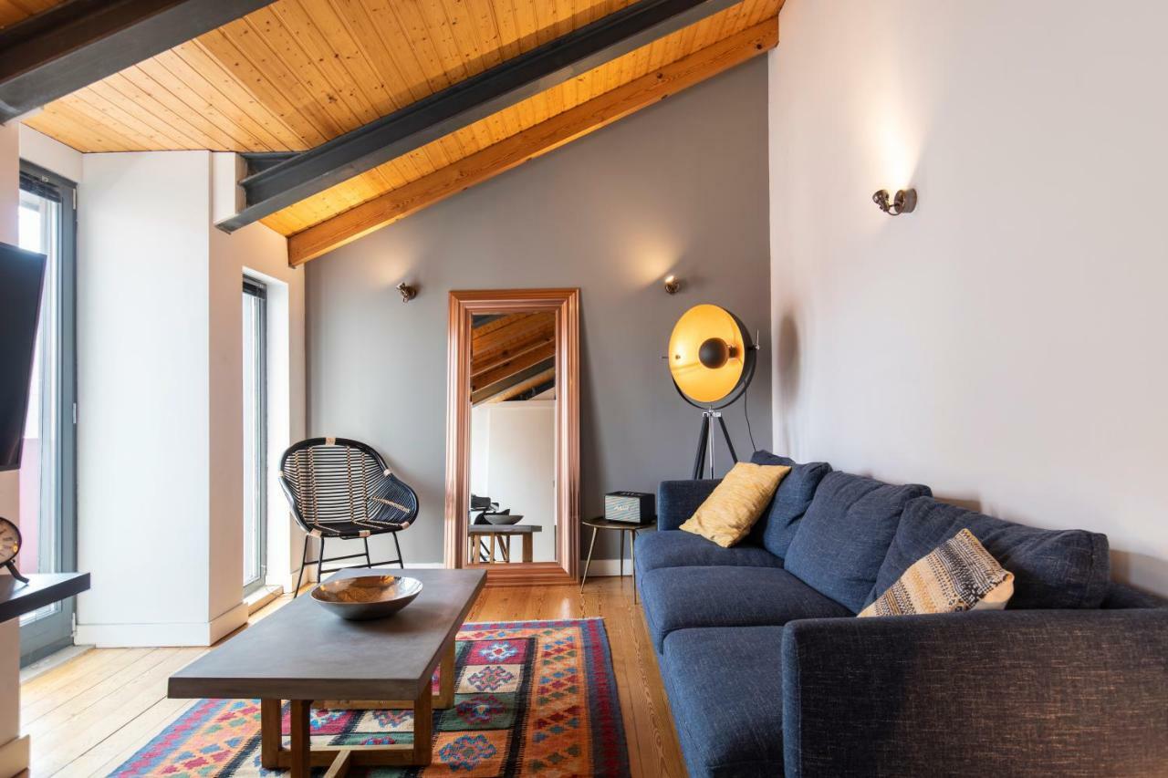 Bairro Alto Stunning Flat With Balcony By Lovelystay Лиссабон Экстерьер фото